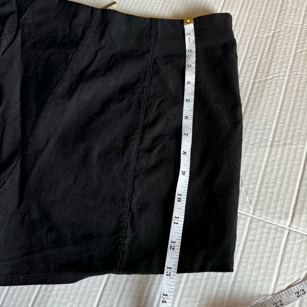 Plus gold zip front short - Picture 5 of 5